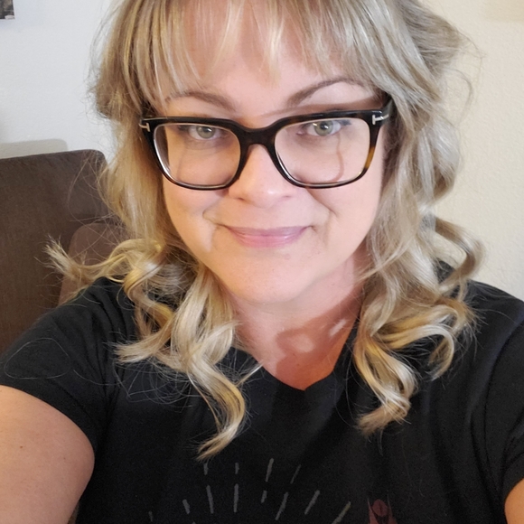 Meet your Posher, Jaime - Picture 3 of 3